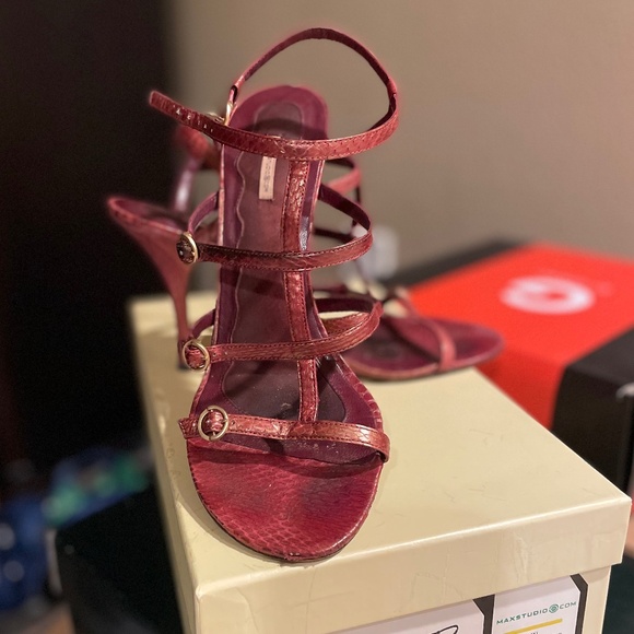 Max Studio, Gladiator High Heel Sandals - Fuchsia/Metallic Snake, size 8 - Picture 1 of 4